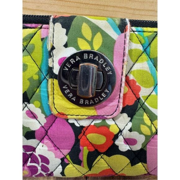 Vera Bradley Va Va Bloom 2012 Women's Floral Multicolor Turn Lock Zip-Around Wal - Picture 2 of 13